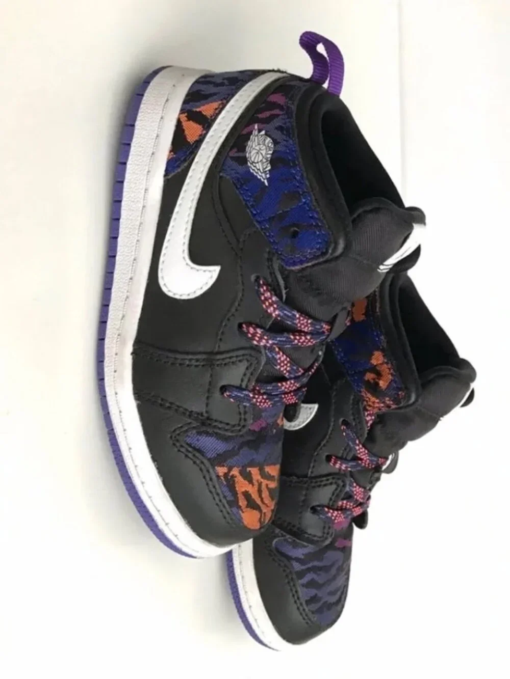 Nike Air Jordan 1 Mid SE GS 